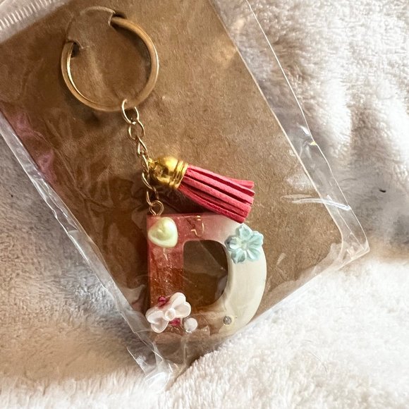 Resin Initial Keychains - Picture 8 of 15